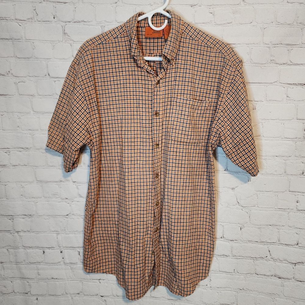 Men's Jeep button-down shirt, size Medium